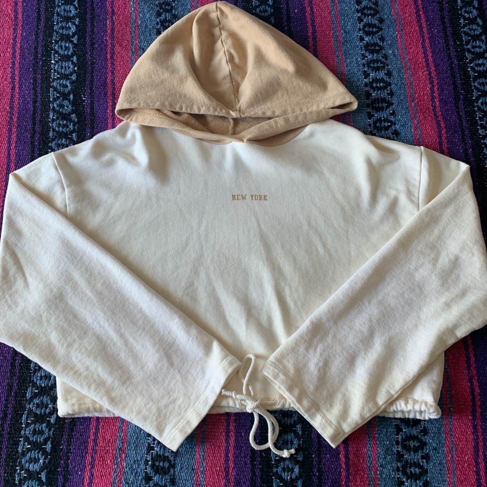 ☕️creme cropped hoodie☕️